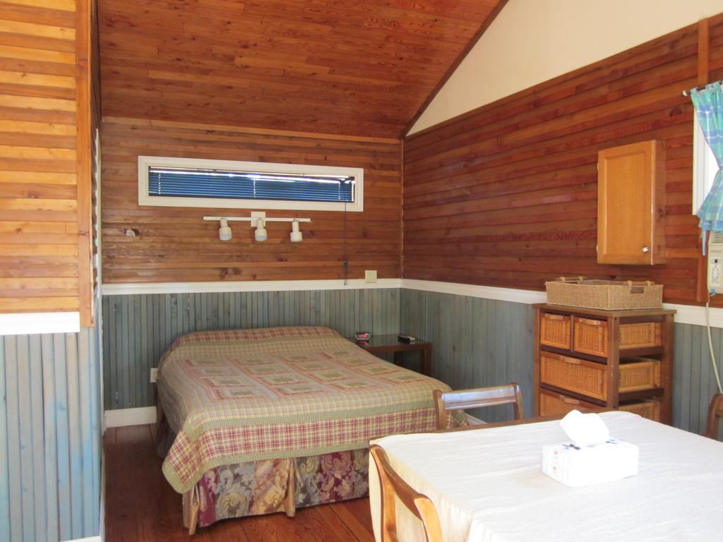 Oceanside Resort Powell River Szoba fotó
